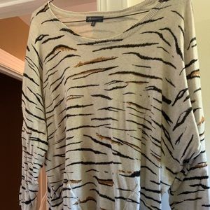 Democracy soft light sweater blouse size XL